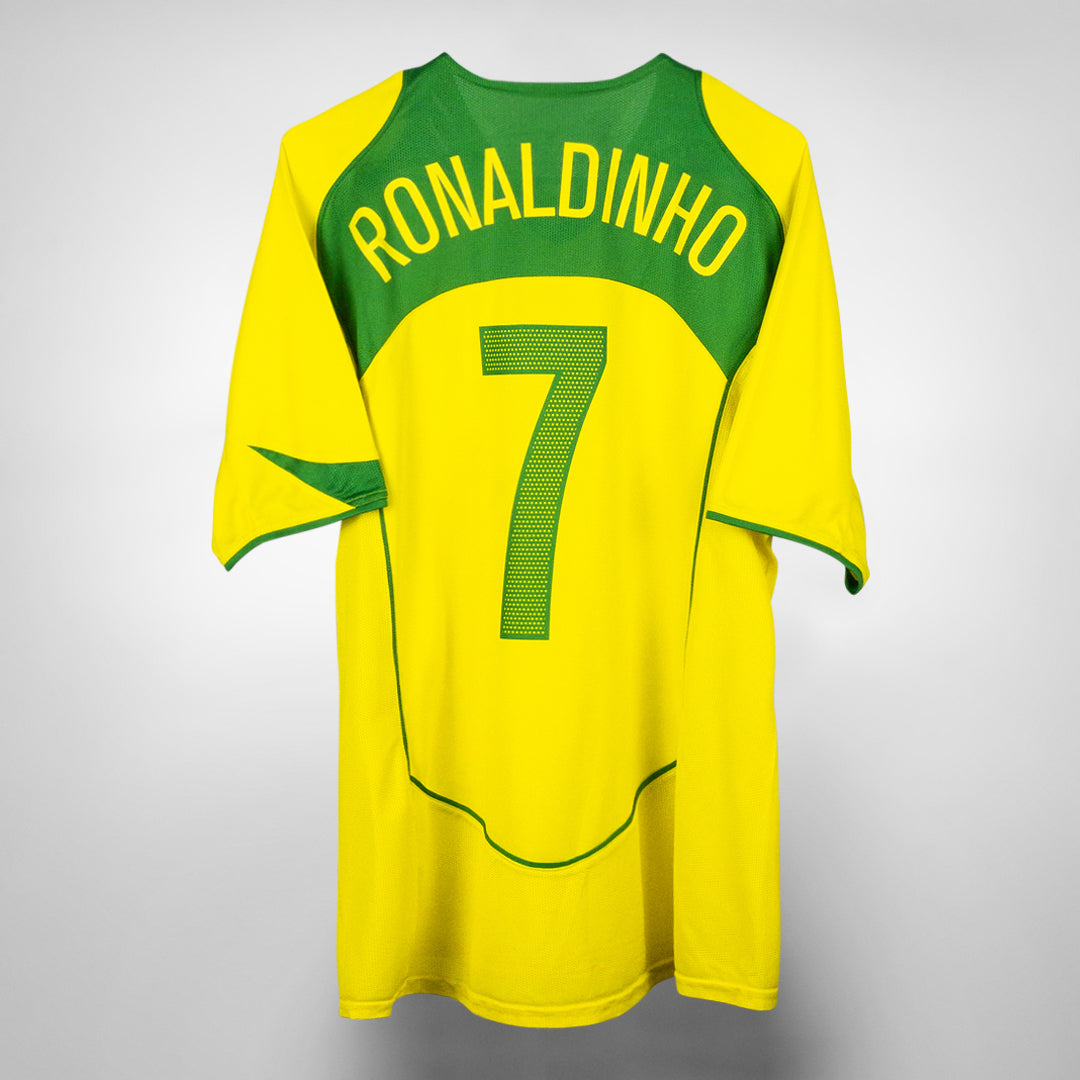 20042006 Brazil Nike Home Shirt 10 Ronaldinho Classic Football