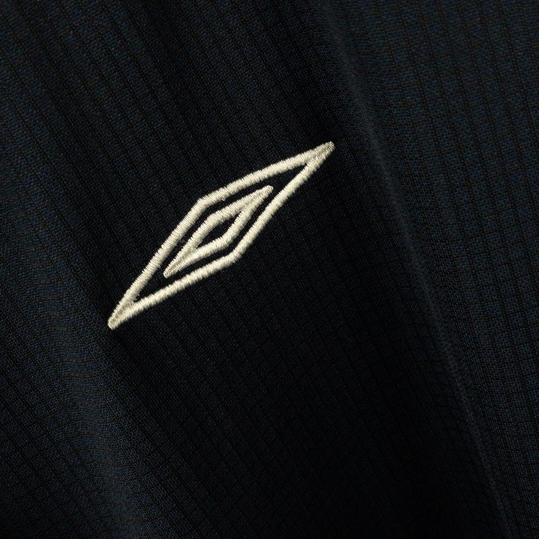 2005-2006 England Umbro Training Shirt