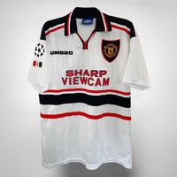 1997-1999 Manchester United Umbro Away Shirt #16 Roy Keane