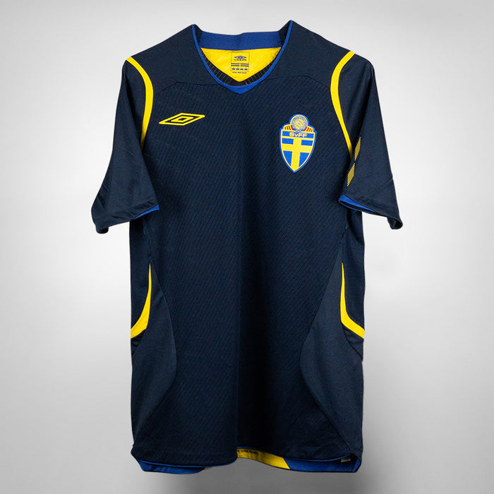 2008-2010 Sweden Umbro Away Shirt