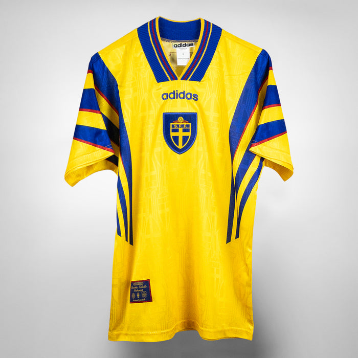 1996-1998 Sweden Adidas Home Shirt (M)