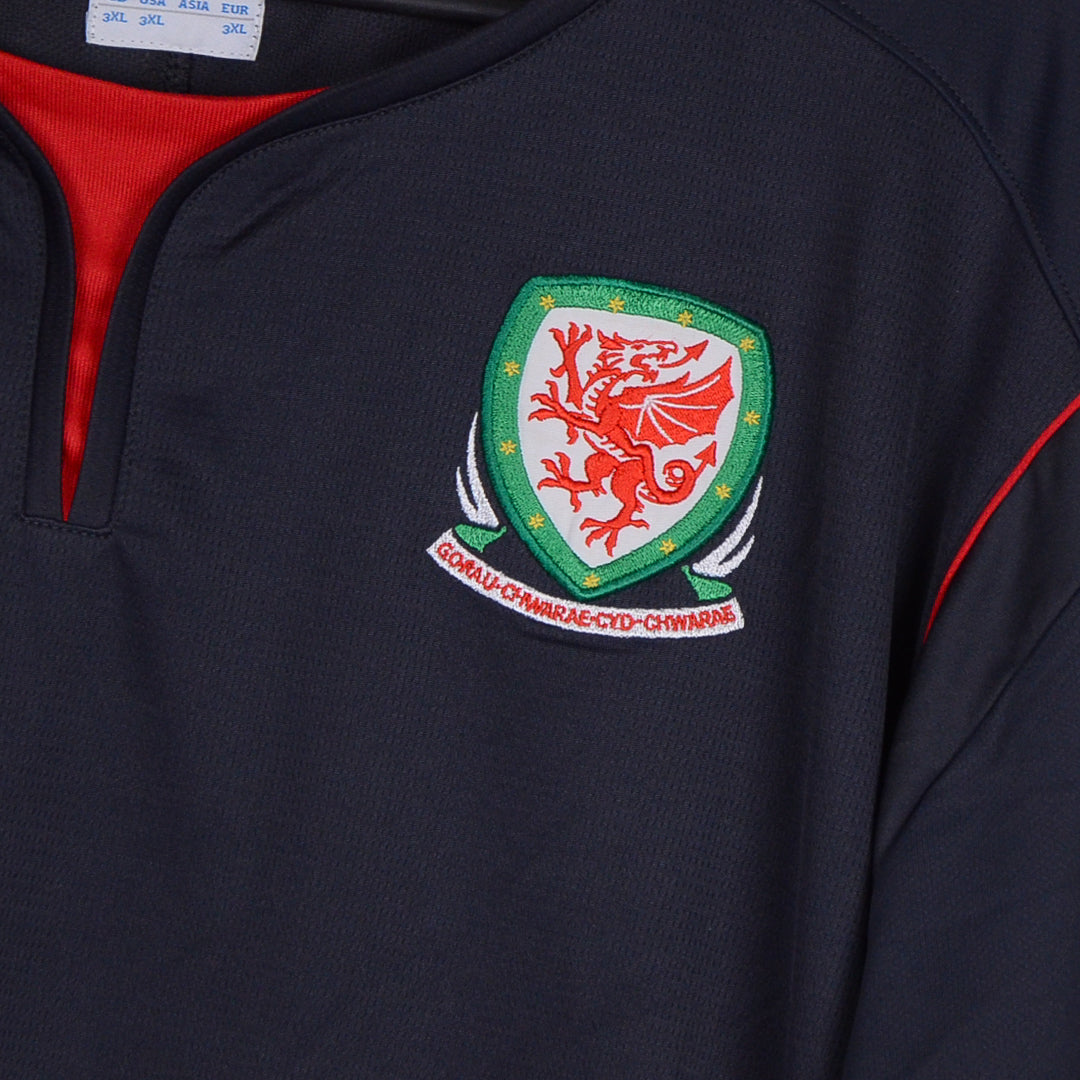 2011-2012 Wales Umbro Away Shirt - Marketplace