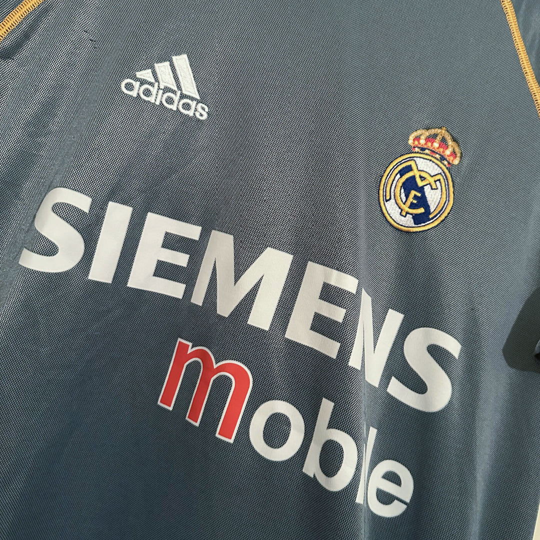 2003-2004 Real Madrid Adidas Third Shirt #3 Roberto Carlos - Marketplace