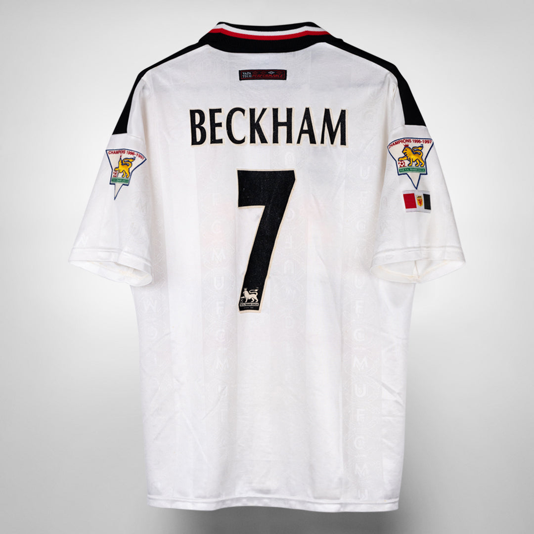 1997-1999 Manchester United Umbro Away Shirt #7 David Beckham