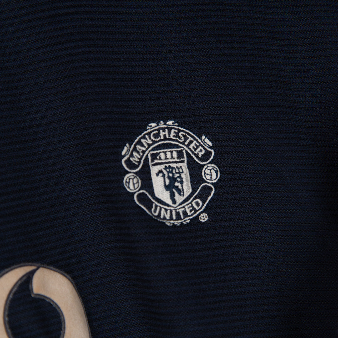 2001-2002 Manchester United Umbro Third Shirt