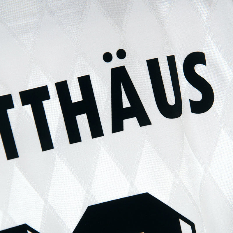 1995-1996 Bayern Munich Adidas Away Shirt #10 Lothar Matthäus