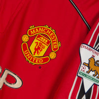 1998-1999 Manchester United Umbro Home Shirt #7 David Beckham