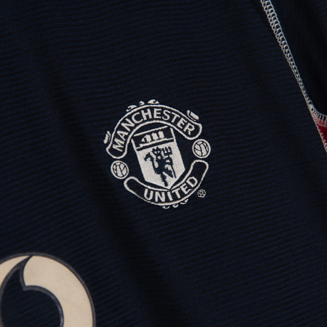 2000-2001 Manchester United Umbro Third Shirt #7 David Beckham
