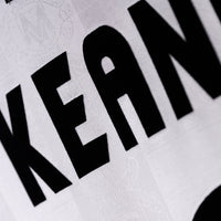 1997-1999 Manchester United Umbro Away Shirt #16 Roy Keane
