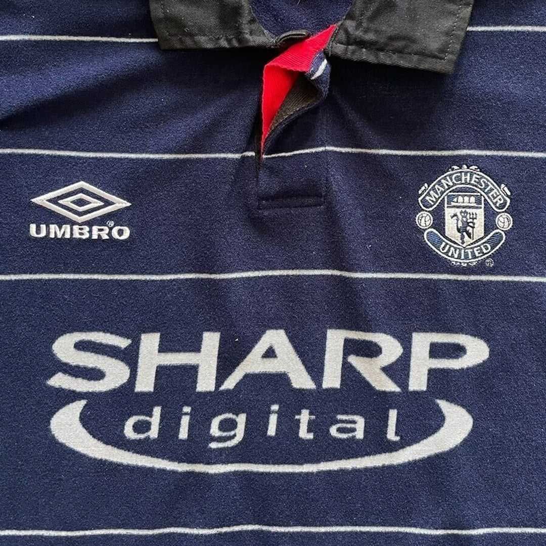 1999-2000 Manchester United Umbro Away Shirt #7 David