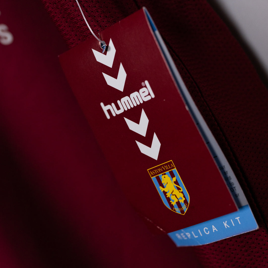 2004-2005 Aston Villa Hummel Home Shirt