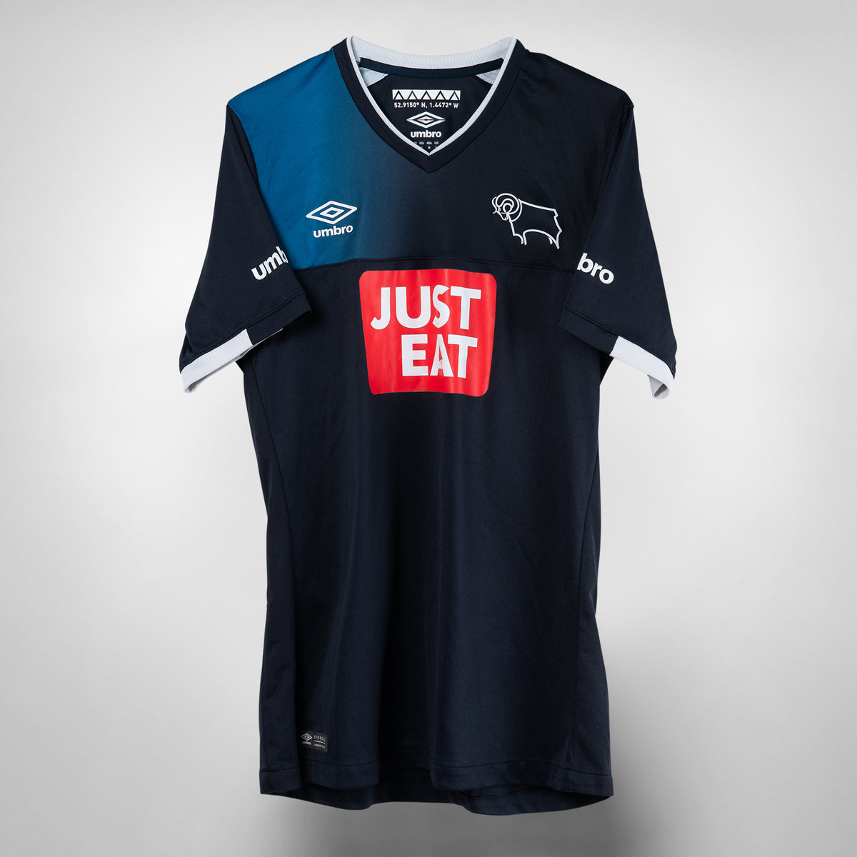 2016-2017 Derby County Umbro Away Shirt