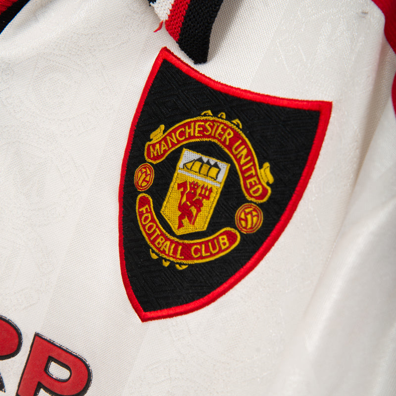 1998-1999 Manchester United Umbro Away Shirt