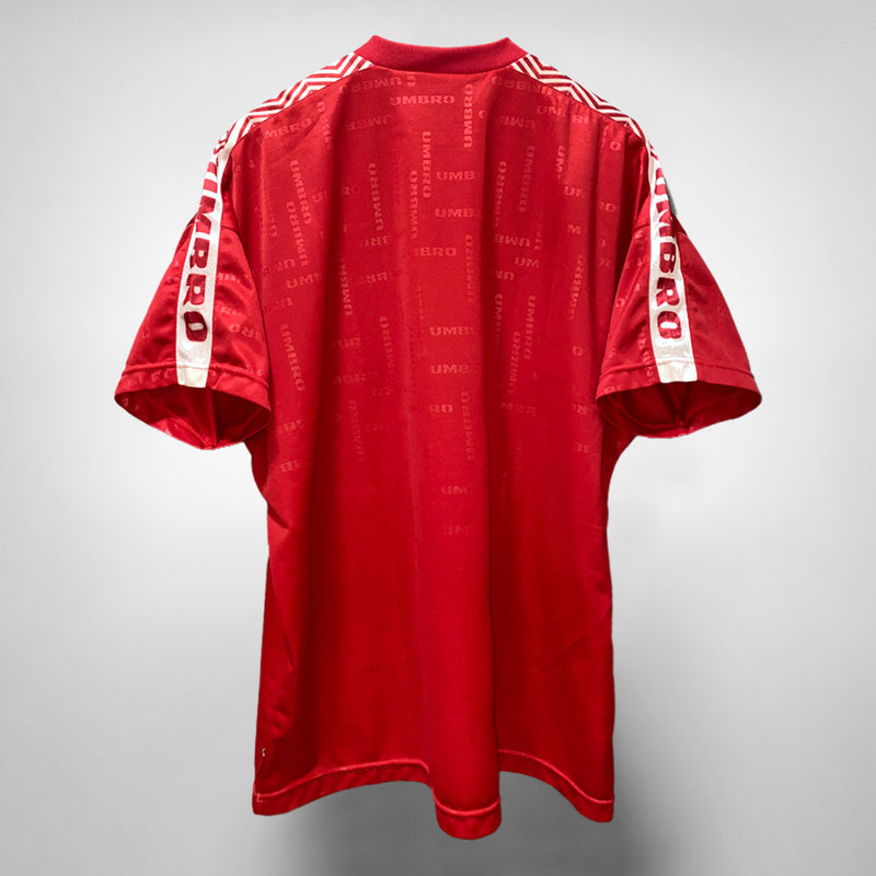 1997-1998 Manchester United Umbro Training Shirt  - Marketplace