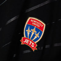2005-2007 Newcastle United Jets Training Shirt