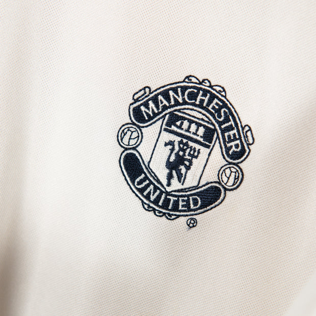 2000-2001 Manchester United Umbro Away Shirt