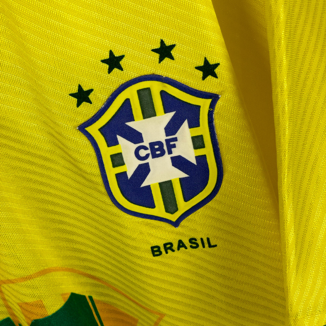 1994-1997 Brazil Umbro Home Shirt #16 Leonardo Araujo