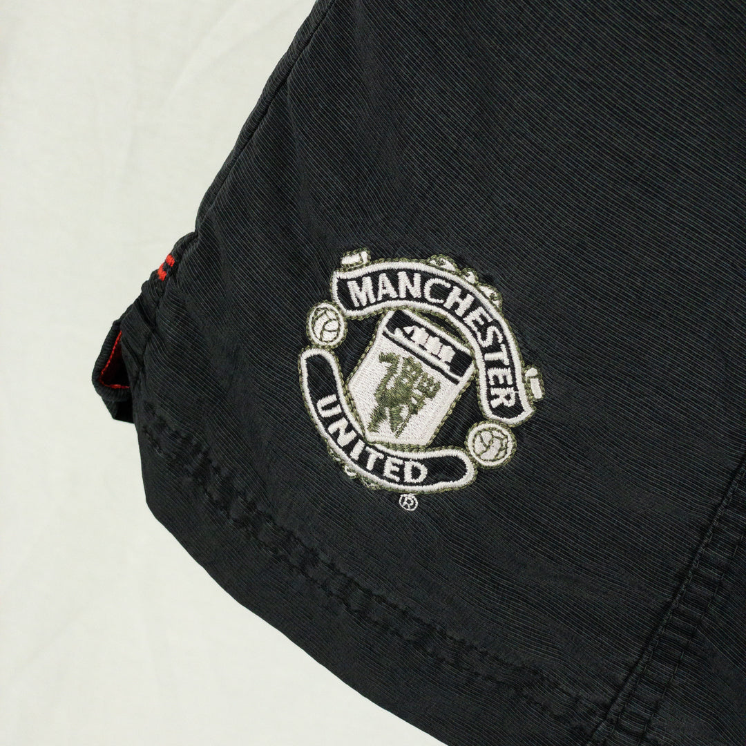 2000-2001 Manchester United Umbro Shorts